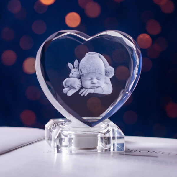 3D Heart-Shaped Crystal - Image 3