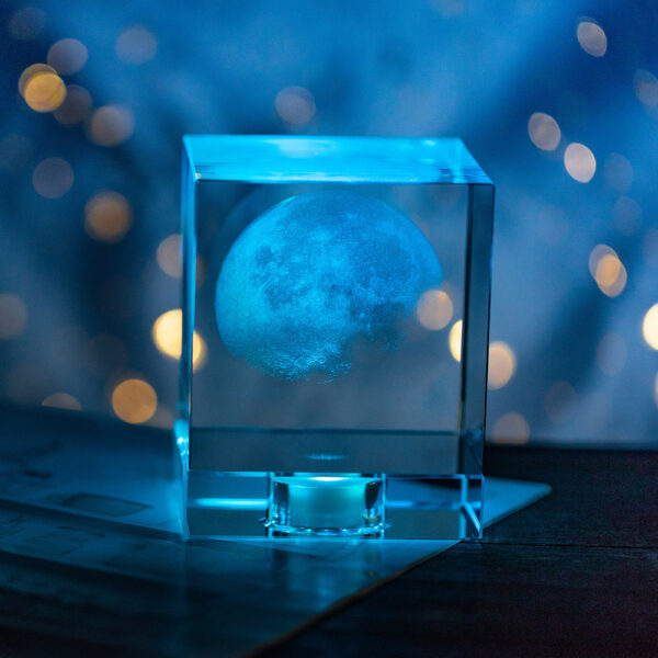 3D Moon Phases Crystal - Image 4